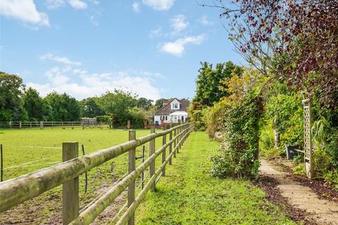 4 bedroom detached bungalow for sale, Christchurch BH23