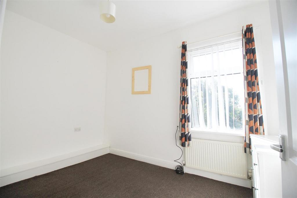 Bedroom 2.jpg