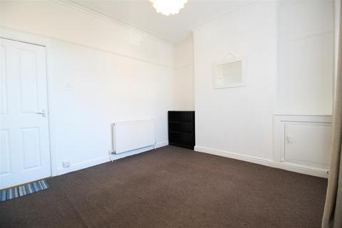 2 bedroom terraced house to rent, Bangor Street, Stockport SK5