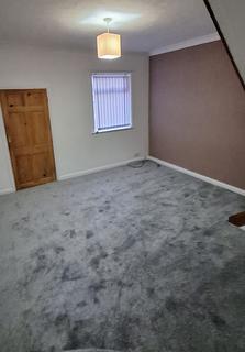 2 bedroom terraced house to rent, John street