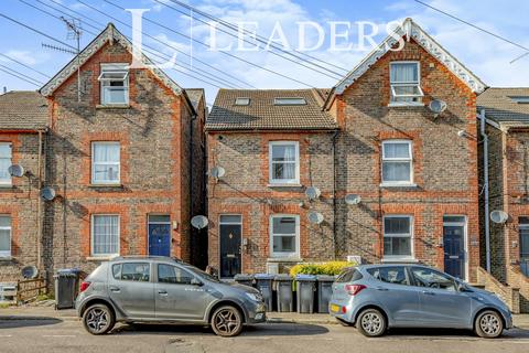 1 bedroom flat to rent, Queens Road, East Grinstead, RH19