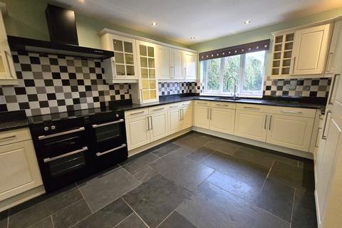 4 bedroom detached house to rent, Mount Hawke TR4