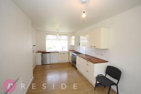 4 bedroom semi-detached house to rent, Burnside Road, Rochdale OL16