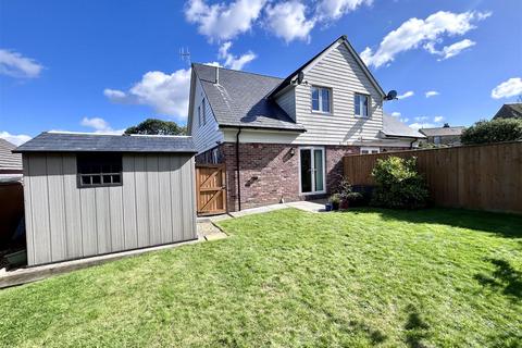 3 bedroom semi-detached house for sale, West Street, Wroxall