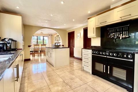 Staddlestones Pottery Road, Horton, Ilminster, TA19 9QW