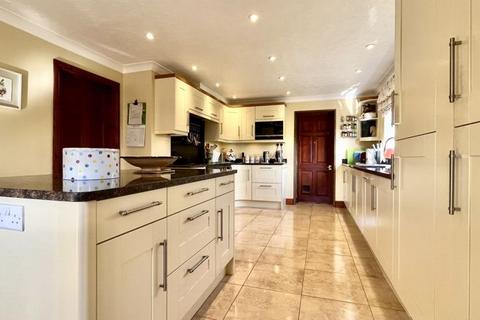 Staddlestones Pottery Road, Horton, Ilminster, TA19 9QW
