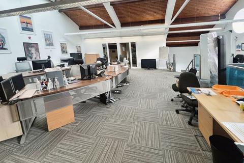 Office to rent, Deakins Brook Suite 1st floor (whole) Deakins Park Blackburn Road, Egerton, Bolton