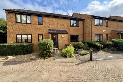 2 bedroom apartment for sale, Knaves Hollow, High Wycombe HP10