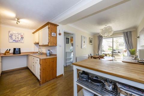 4 bedroom end of terrace house for sale, Birch Close, Uckfield