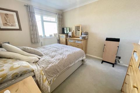 23 Burges Close, Dunstable, LU6 3EU