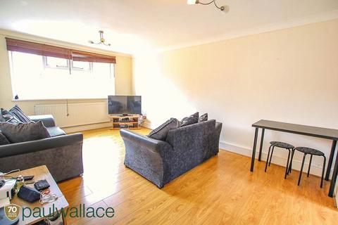 1 bedroom flat for sale, Rowan Drive, Turnford