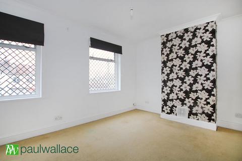 5 Lambton Avenue, Waltham Cross, EN8 8AS
