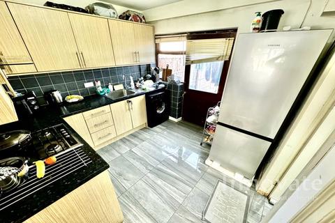 2 bedroom end of terrace house to rent, Manor Road, Wednesbury WS10