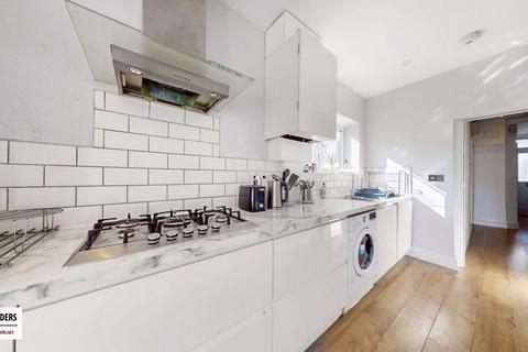 4 bedroom semi-detached house for sale, Collingwood Road, Tottenham, N15