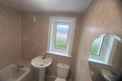 2 bedroom end of terrace house to rent, Barnsdale Road, St. Ninians, Stirling, FK7