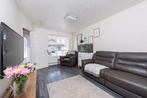 3 Catkin Close, Chineham, Basingstoke, RG24 8XY