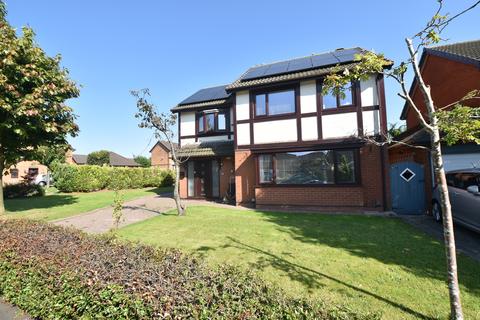 4 bedroom detached house for sale, Town Gate Drive, Flixton, M41