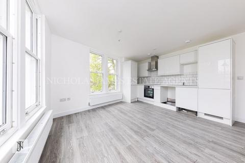 4 bedroom apartment to rent, Green Lanes, Harringey, London N4