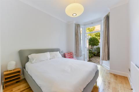 48a Forthbridge Road, London, SW11 5NY