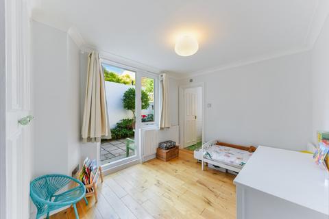 48a Forthbridge Road, London, SW11 5NY