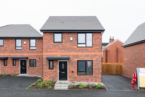 3 bedroom house to rent, at Albion Place, Sampson Close, Salford, M6, Salford M6