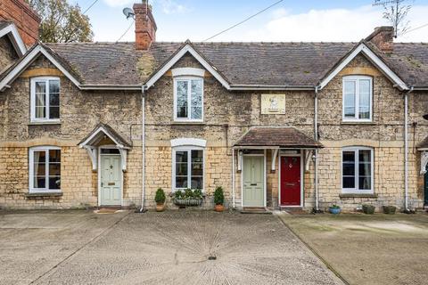 6 Chestal Terrace, Dursley, GL11 4JD