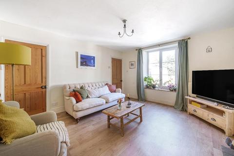 6 Chestal Terrace, Dursley, GL11 4JD