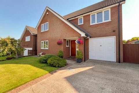 4 bedroom detached house for sale, Tudor Way, Congleton