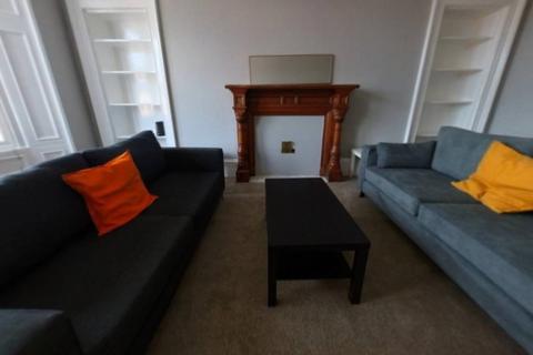 4 bedroom flat to rent, Great Western Road, Woodlands, Glasgow, G4