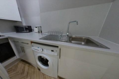 4 bedroom flat to rent, Great Western Road, Woodlands, Glasgow, G4