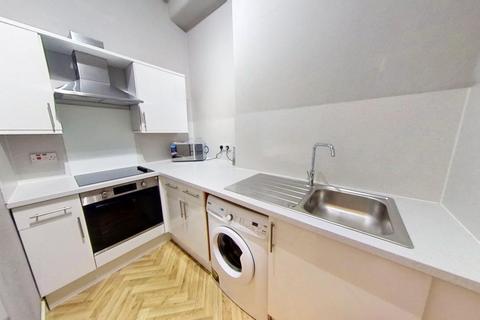 4 bedroom flat to rent, Great Western Road, Woodlands, Glasgow, G4