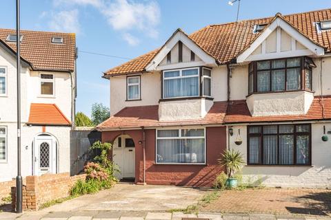 3 bedroom semi-detached house for sale, Elmcroft Avenue, Edmonton