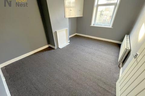 2 bedroom terraced house to rent, Peabody Street, Lee Mount, Halifax, HX3 5EX