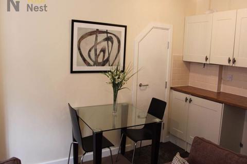 2 bedroom terraced house to rent, Cranford Place, Wilsdon, Bradford, BD15 0AD