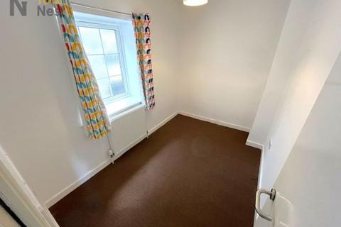 2 bedroom terraced house to rent, Cranford Place, Wilsdon, Bradford, BD15 0AD