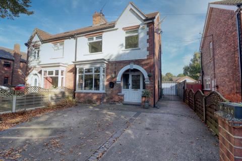 4 bedroom semi-detached house for sale, Lloyds Avenue, Scunthorpe