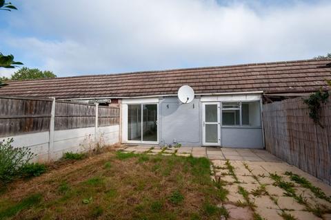 4 bedroom bungalow for sale, Beambridge, Basildon SS13