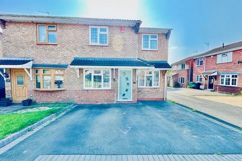 3 bedroom semi-detached house for sale, Club Row, Upper Gornal DY3