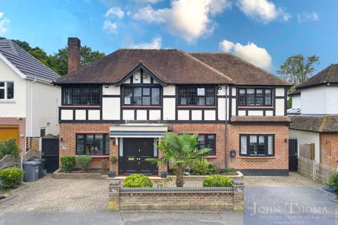 6 bedroom detached house for sale, Daleside Gardens, Chigwell IG7