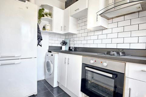 2 bedroom maisonette for sale, Chetwynd Road, Dartmouth Park, London NW5