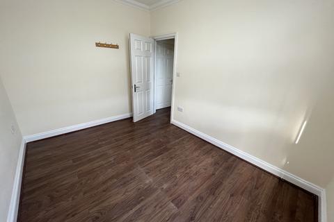 1 bedroom flat to rent, Hampton Road, Ilford IG1