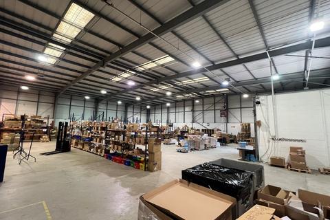 Industrial unit to rent, Waterside, Manchester M17