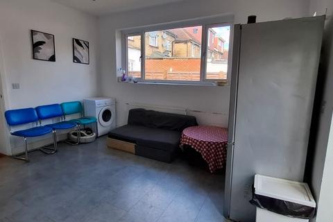undefined, Room 1