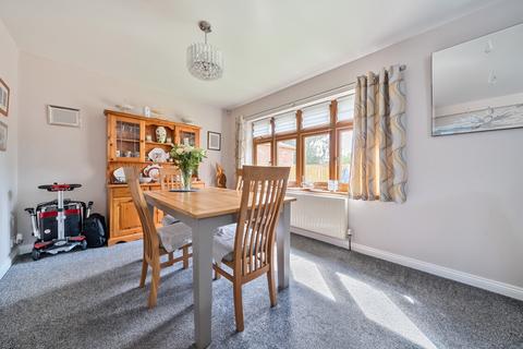 6 bedroom detached house for sale, Queenborough Road, Minster on Sea, Sheerness, Kent, ME12