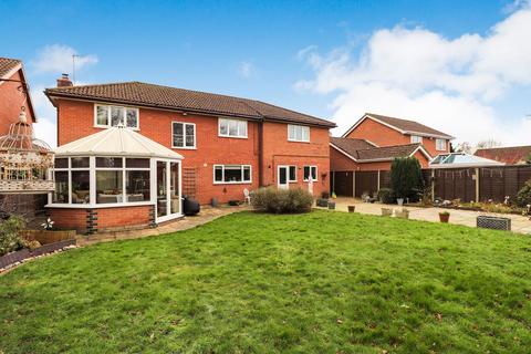 5 bedroom detached house for sale, Longland Close, Norwich NR6