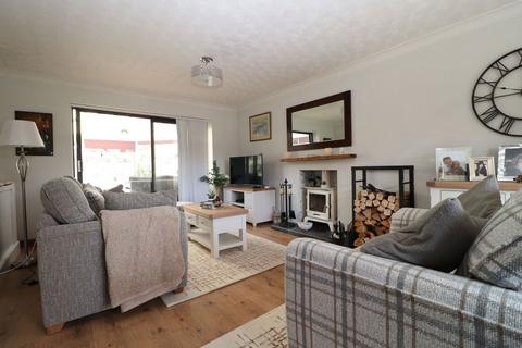 5 Longland Close, Norwich, NR6 7LW