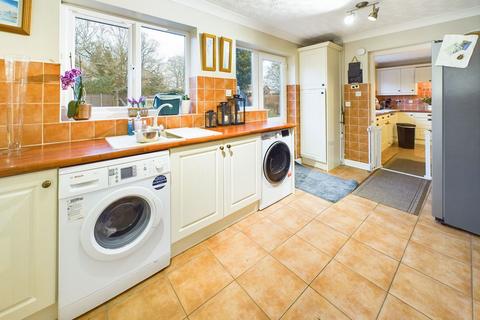 5 Longland Close, Norwich, NR6 7LW