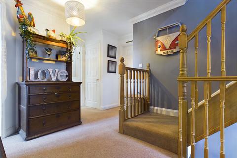 Muggles Bunces Lane, Burghfield Common, Reading, RG7 3DL