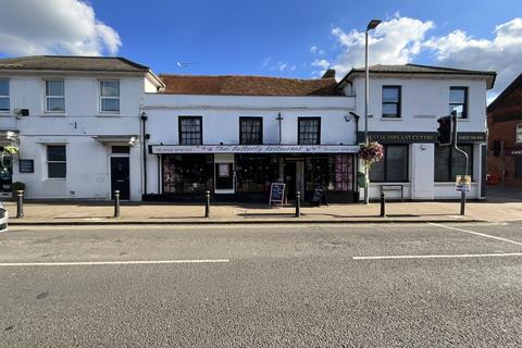 2 bedroom apartment to rent, London Road, Twyford RG10