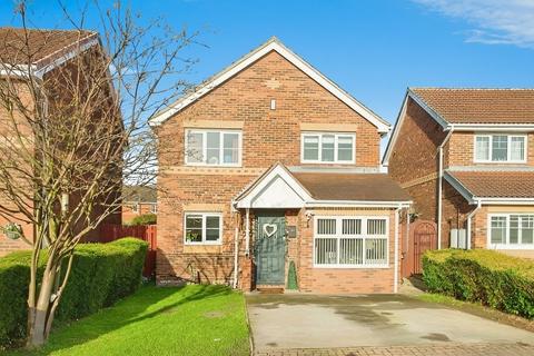 4 bedroom detached house to rent, Marsh Road, West Yorkshire WF10